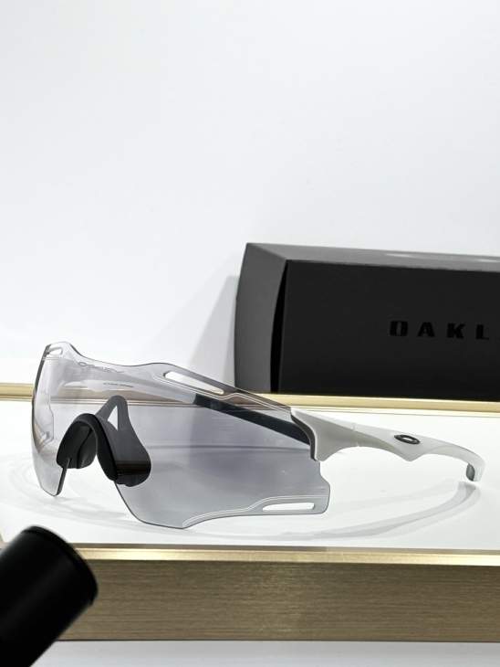 Picture of Oakley Sunglasses _SKUfw75326905fw